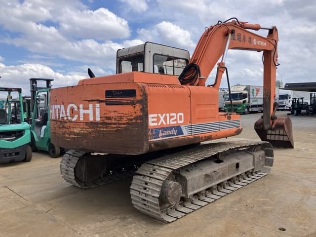 EXCAVATOR — Auction (lot 8461-10002)