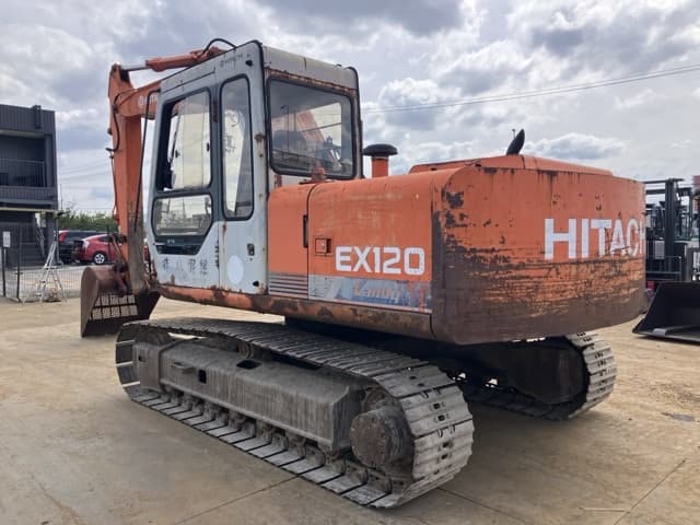 EXCAVATOR — Auction (lot 8461-10002)