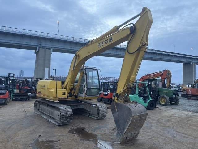 EXCAVATOR — Auction (lot 8461-10003)