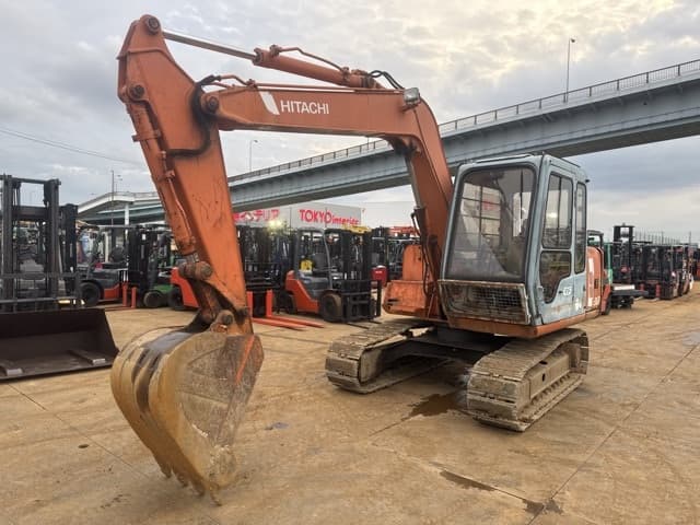 EXCAVATOR — Auction (lot 8461-10004)
