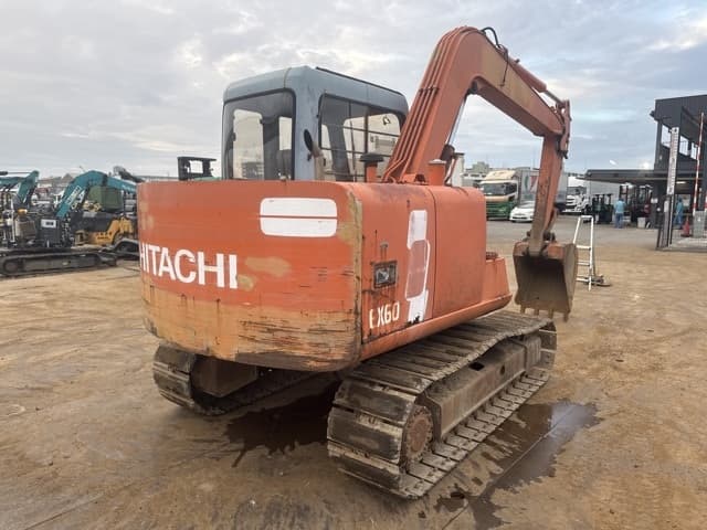 EXCAVATOR — Auction (lot 8461-10004)