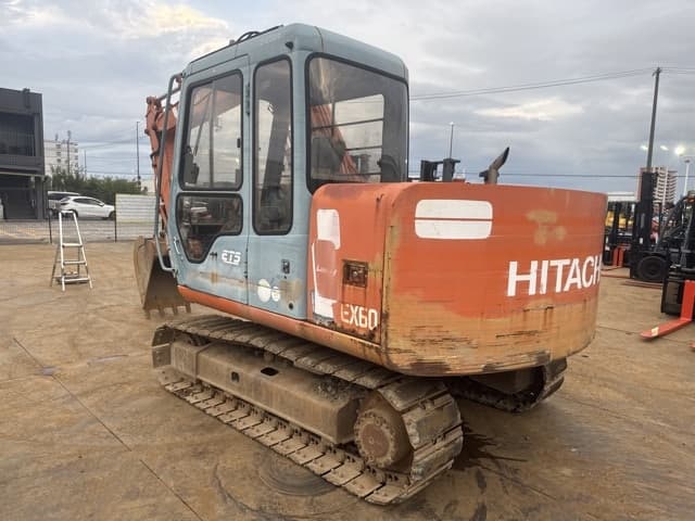 EXCAVATOR — Auction (lot 8461-10004)