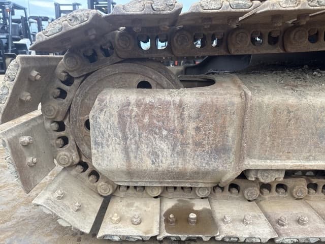 EXCAVATOR — Auction (lot 8461-10004)