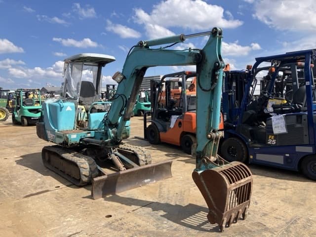 MINI EXCAVATOR — Auction (lot 8461-10005)