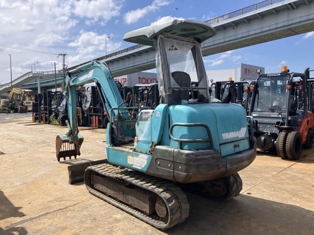 MINI EXCAVATOR — Auction (lot 8461-10005)