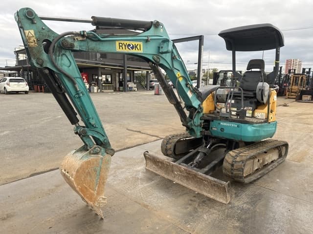 MINI EXCAVATOR — Auction (lot 8461-10007)