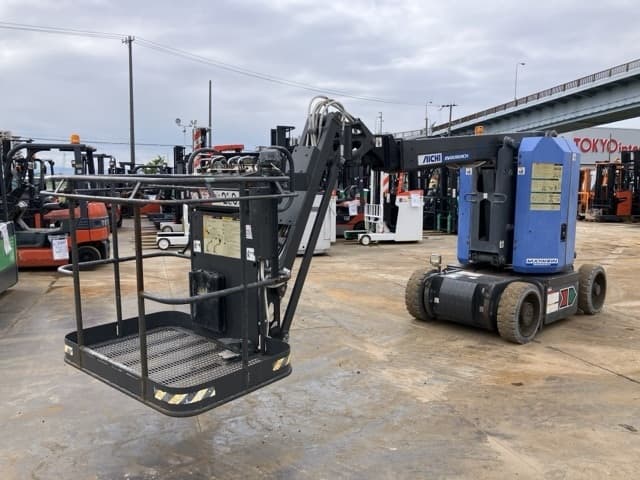 AERIAL WORK PLATFORM — Auction (lot 8461-10008)