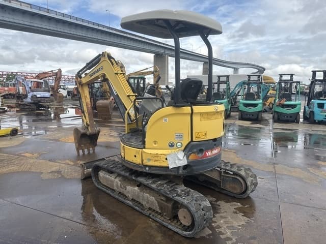 MINI EXCAVATOR — Auction (lot 8461-10012)