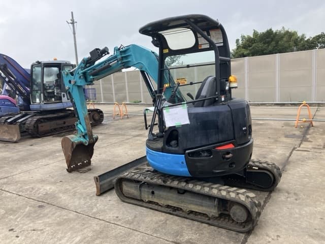 MINI EXCAVATOR — Auction (lot 8461-103)