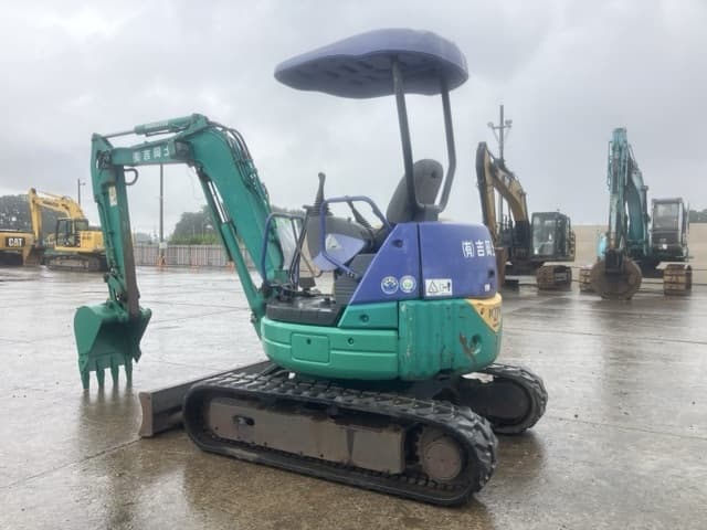 MINI EXCAVATOR — Auction (lot 8461-104)