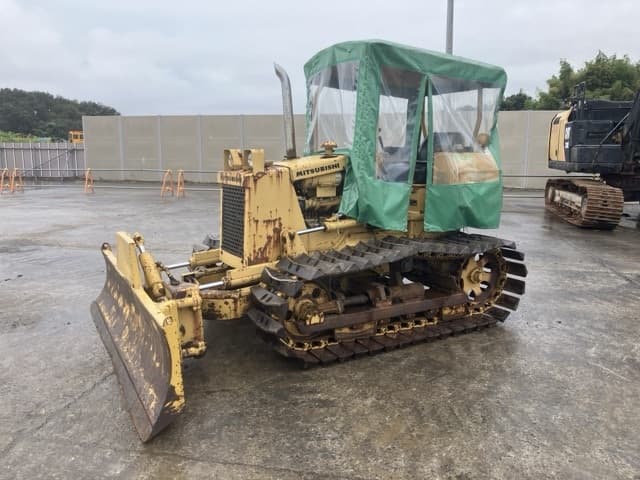 Bulldozer — Auction (lot 8461-106)