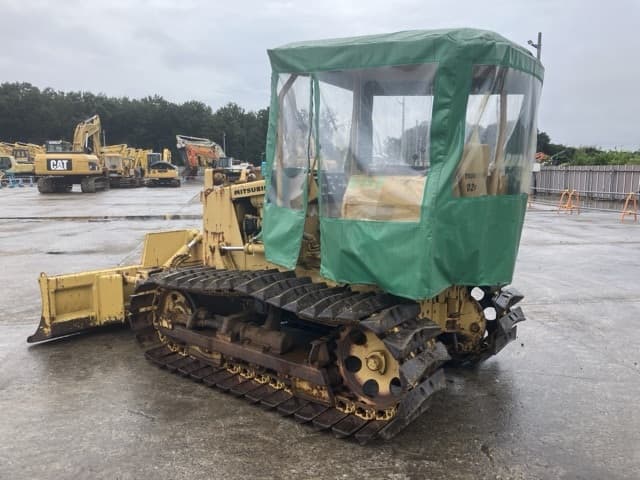 Bulldozer — Auction (lot 8461-106)