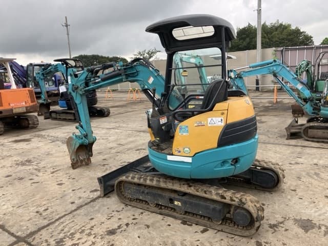 MINI EXCAVATOR — Auction (lot 8461-109)