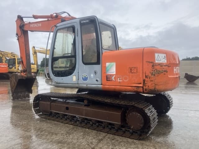 EXCAVATOR — Auction (lot 8461-111)