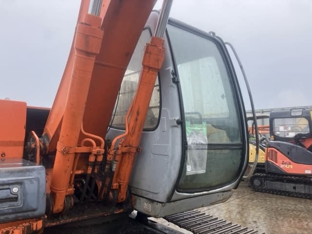 EXCAVATOR — Auction (lot 8461-111)