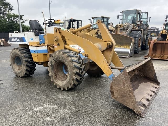 MINI WHEEL LOADER — Auction (lot 8461-115)