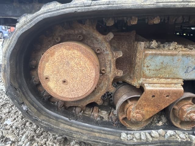 CRAWLER DUMP — Auction (lot 8461-11801)