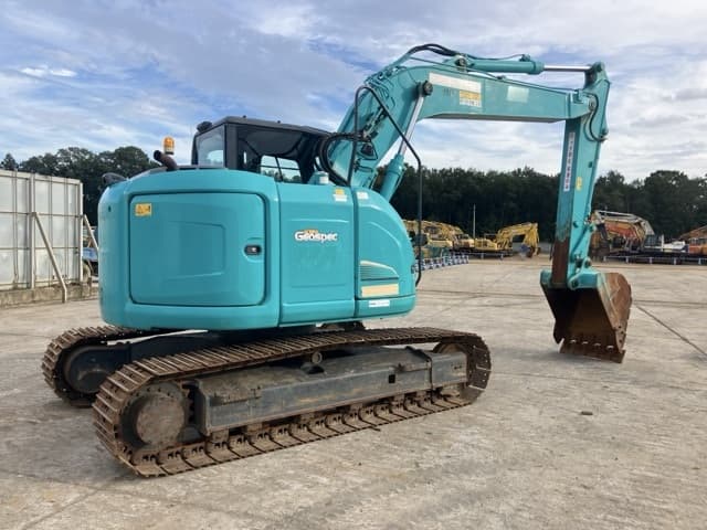 EXCAVATOR — Auction (lot 8461-12)