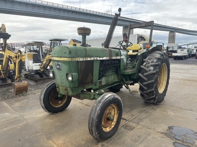 Tractor — Auction (lot 8461-12003)