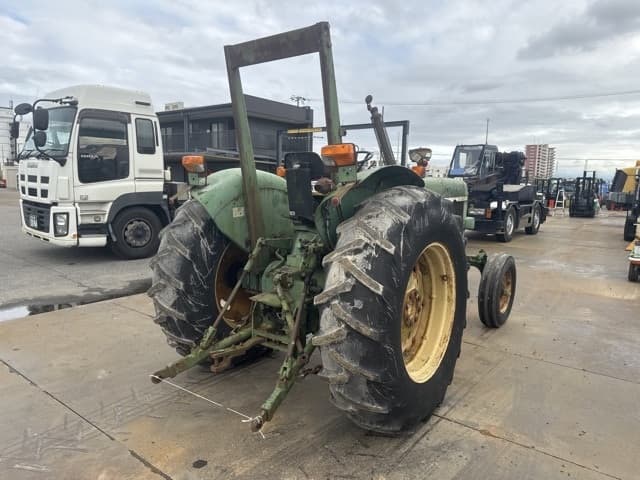 Tractor — Auction (lot 8461-12003)