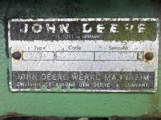 Tractor — Auction (lot 8461-12003)
