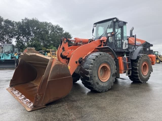 WHEEL LOADER — Auction (lot 8461-13)