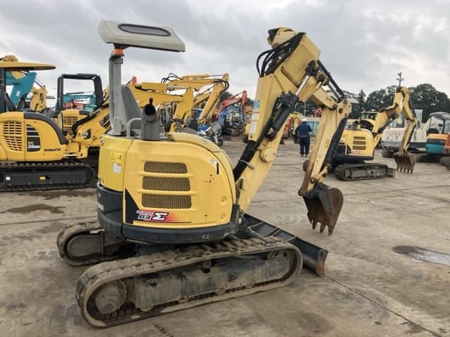 MINI EXCAVATOR — Auction (lot 8461-132)