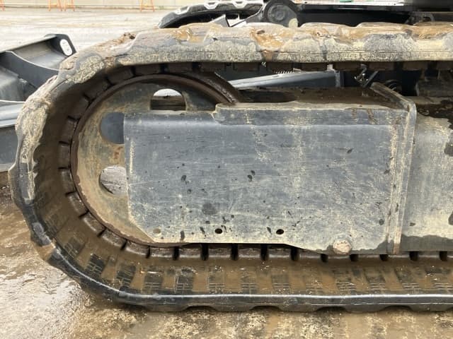 MINI EXCAVATOR — Auction (lot 8461-133)