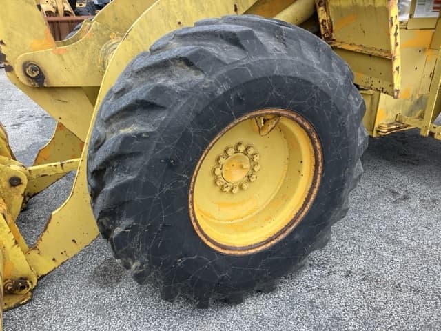 WHEEL LOADER — Auction (lot 8461-135)