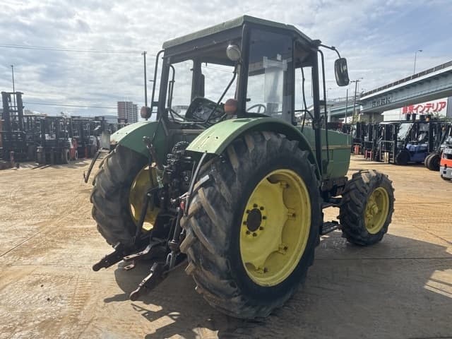 Tractor — Auction (lot 8461-13801)