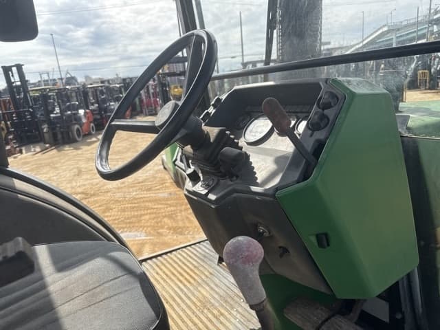 Tractor — Auction (lot 8461-13801)