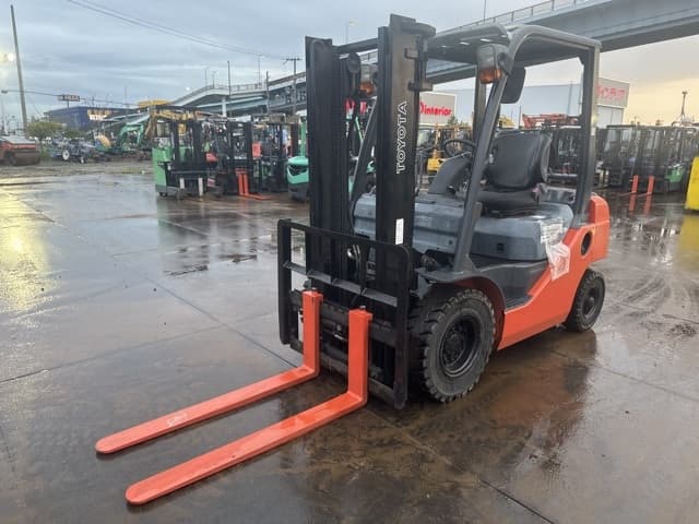 Forklift — Auction (lot 8461-14001)