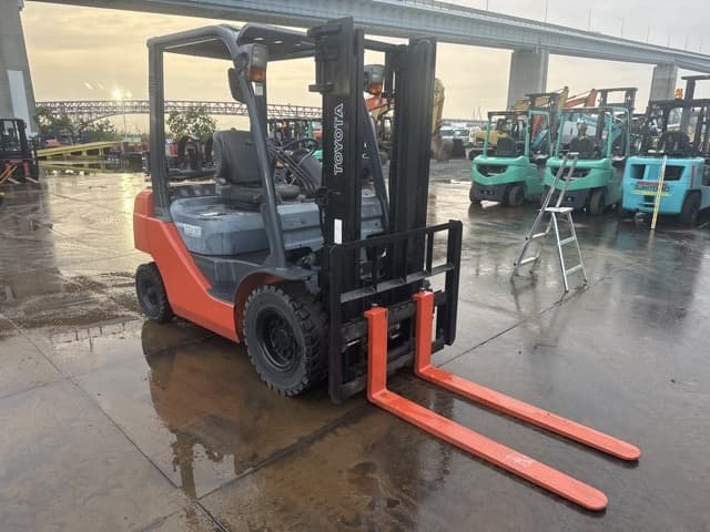 Forklift — Auction (lot 8461-14001)