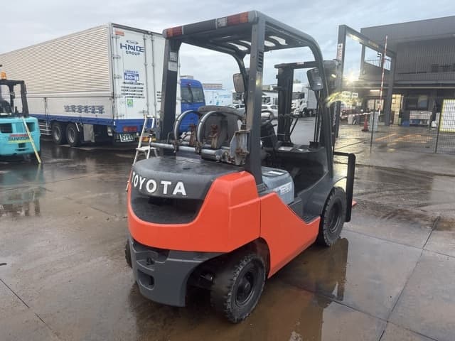 Forklift — Auction (lot 8461-14001)