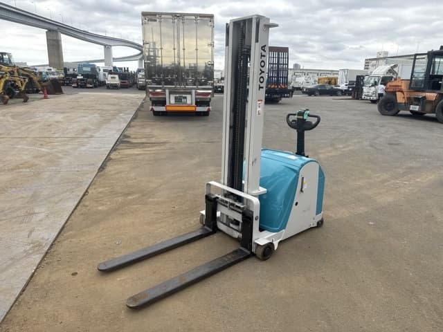 Battery Forklift — Auction (lot 8461-14010)
