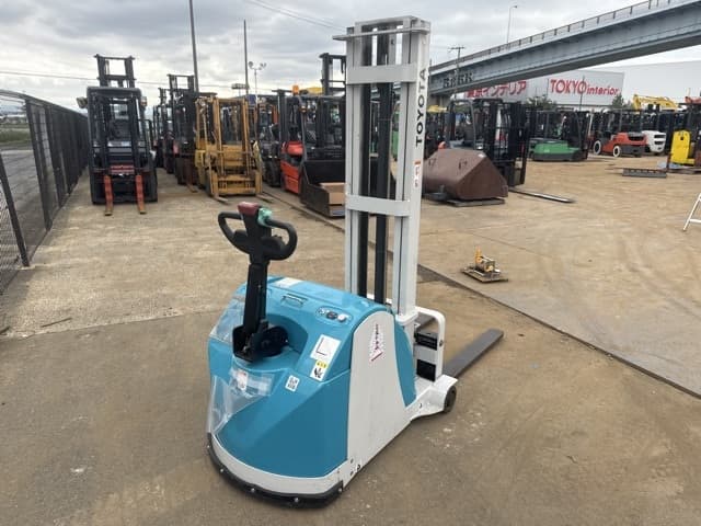 Battery Forklift — Auction (lot 8461-14010)