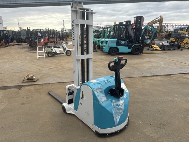 Battery Forklift — Auction (lot 8461-14010)