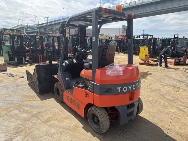 Battery Forklift — Auction (lot 8461-14014)