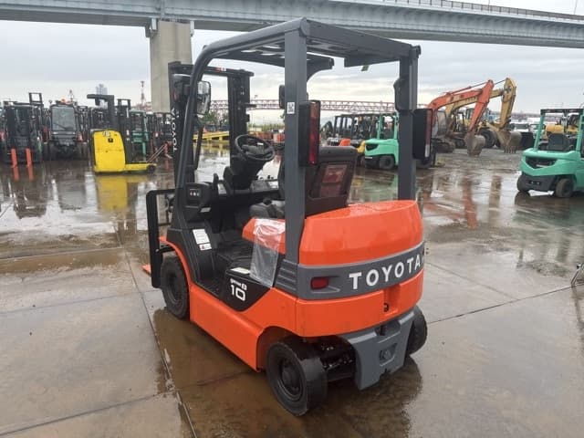 Battery Forklift — Auction (lot 8461-14020)