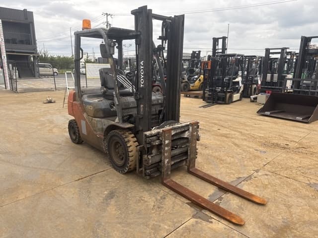 Forklift — Auction (lot 8461-14026)