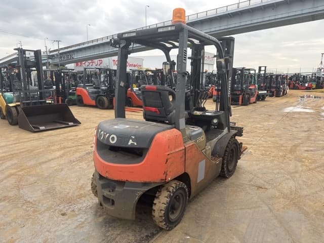 Forklift — Auction (lot 8461-14026)