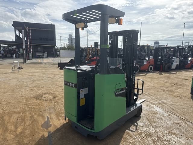 Reach Forklift — Auction (lot 8461-14035)