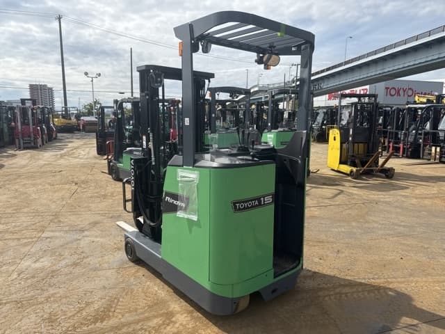 Reach Forklift — Auction (lot 8461-14035)
