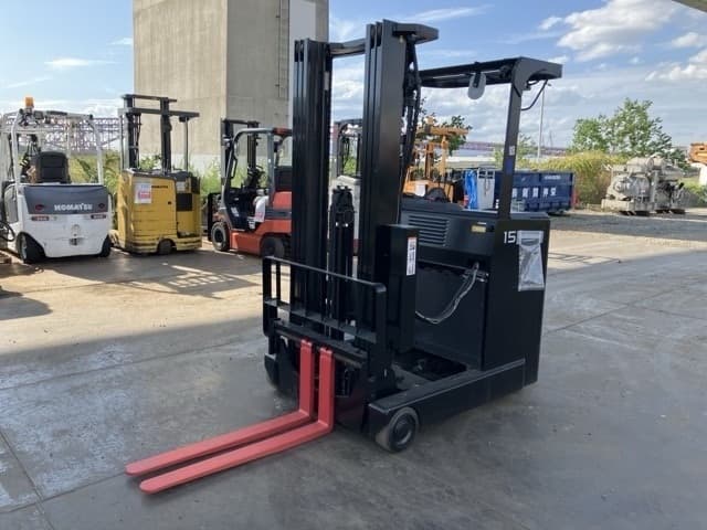 Reach Forklift — Auction (lot 8461-14039)