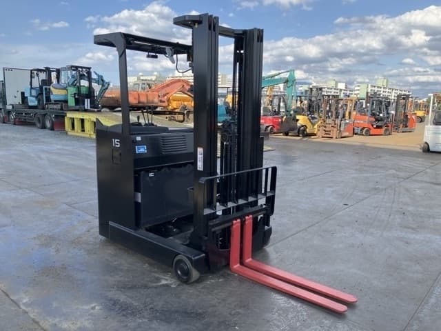 Reach Forklift — Auction (lot 8461-14039)