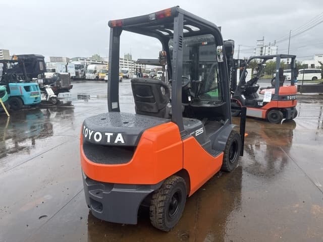 Forklift — Auction (lot 8461-14047)