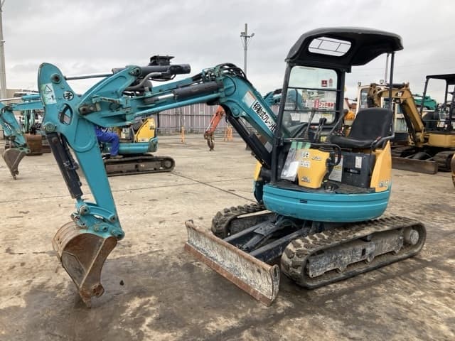 MINI EXCAVATOR — Auction (lot 8461-144)
