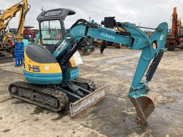 MINI EXCAVATOR — Auction (lot 8461-144)