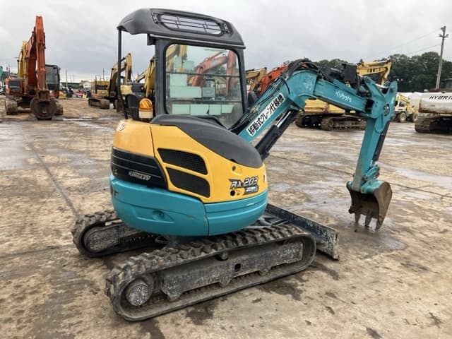 MINI EXCAVATOR — Auction (lot 8461-144)