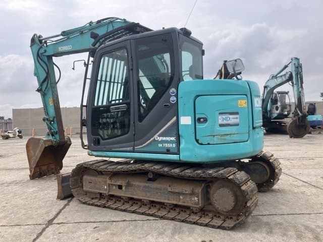 EXCAVATOR — Auction (lot 8461-147)